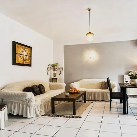 Apartment Helen By The River 3 *