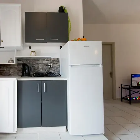 Apartamento Helen By The River 3 Alykes Potamou